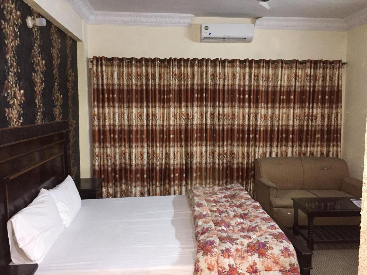 Hotel De Grand راوالبيندي المظهر الخارجي الصورة